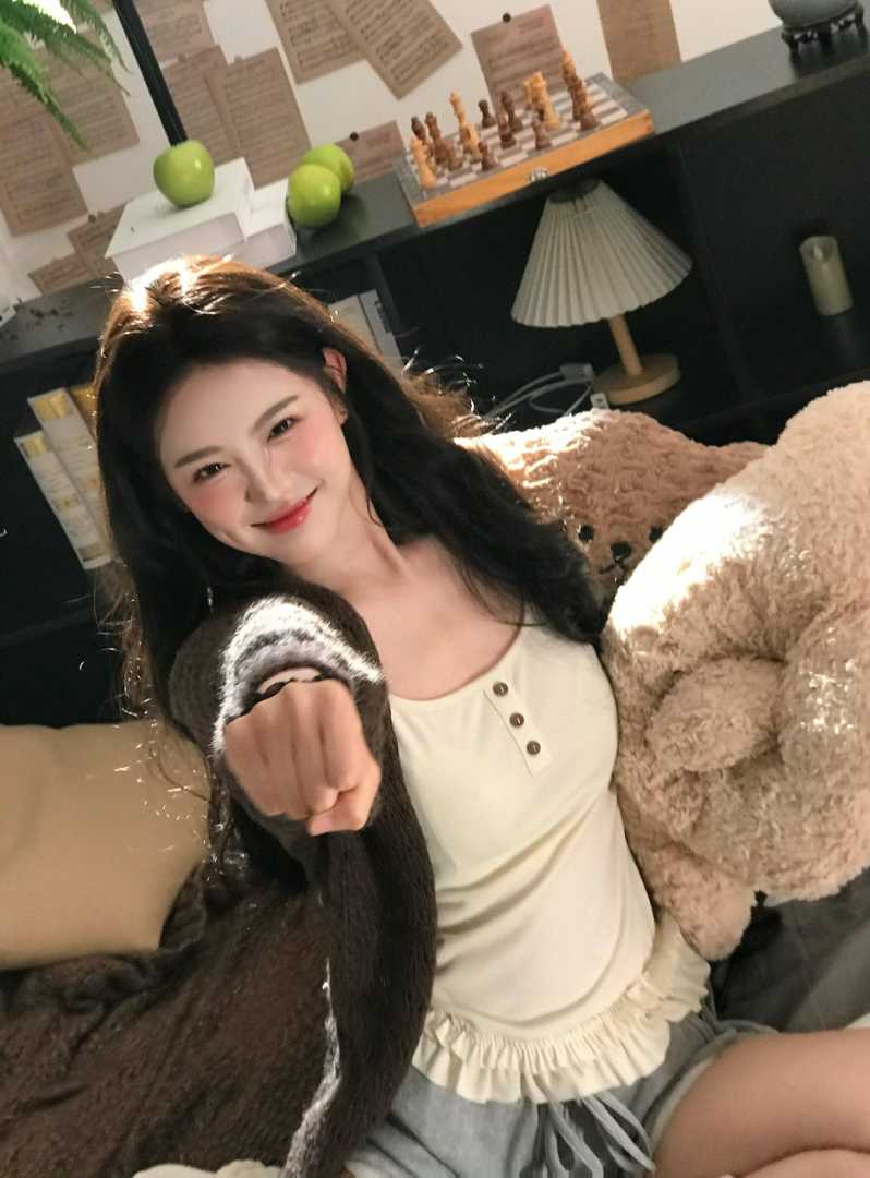Freelance escort Singapore profile - Kiki